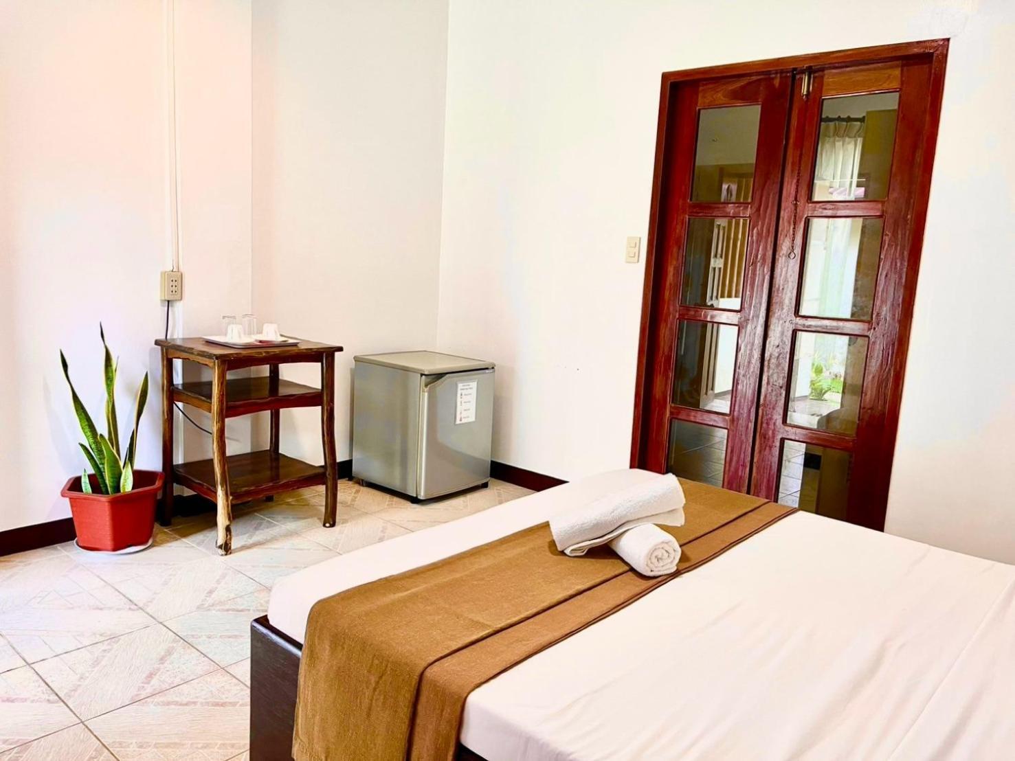 Chiisai Natsu Resort Bolod  Eksteriør billede